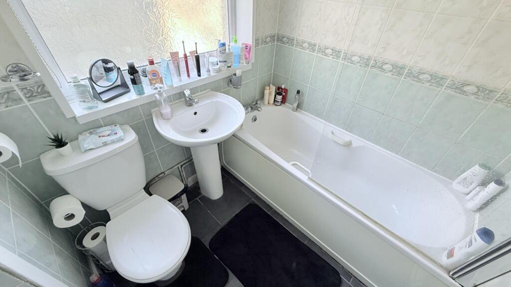 House in Coventry, West Midlands - More
