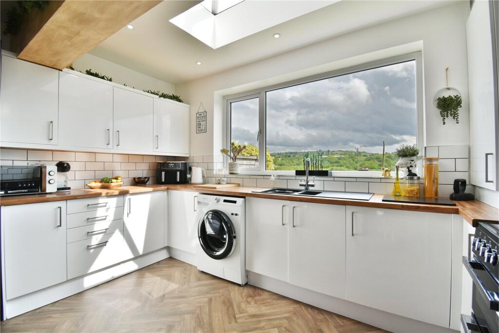 Dale View, Denton, Tameside, M34 photo 3