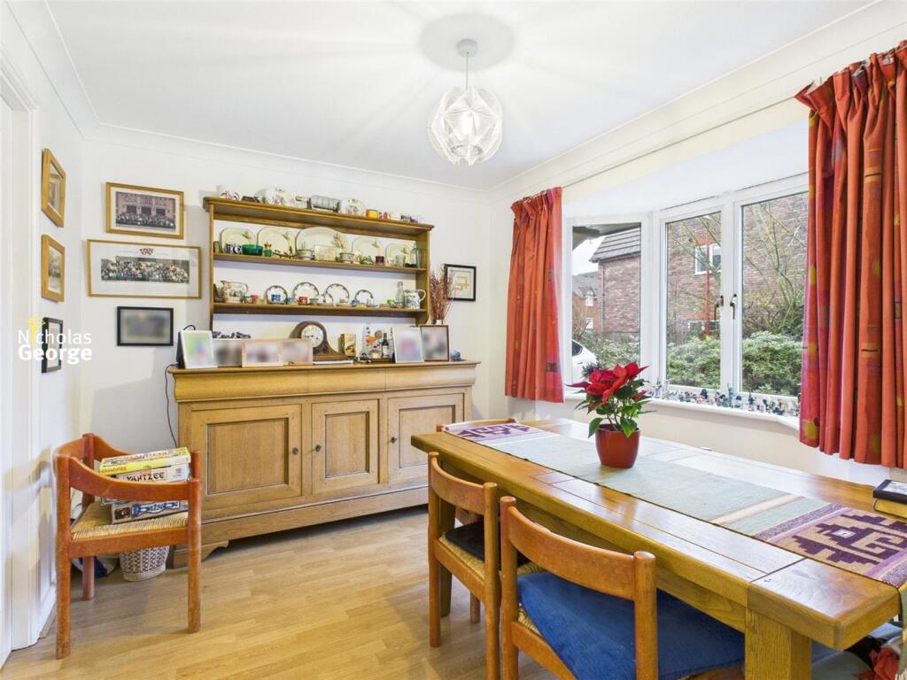 Additional image 12 of Foxes Meadow, Cotteridge, B30 1BQ