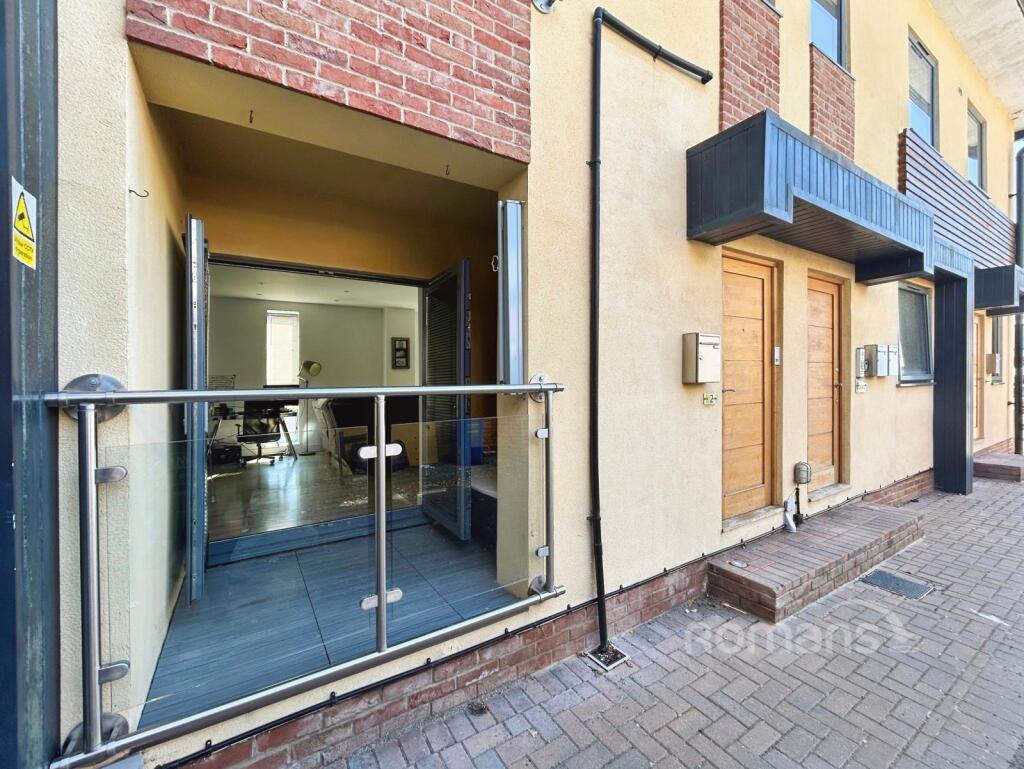 Main image of property: Seco House, 32 Reading Road South, Fleet