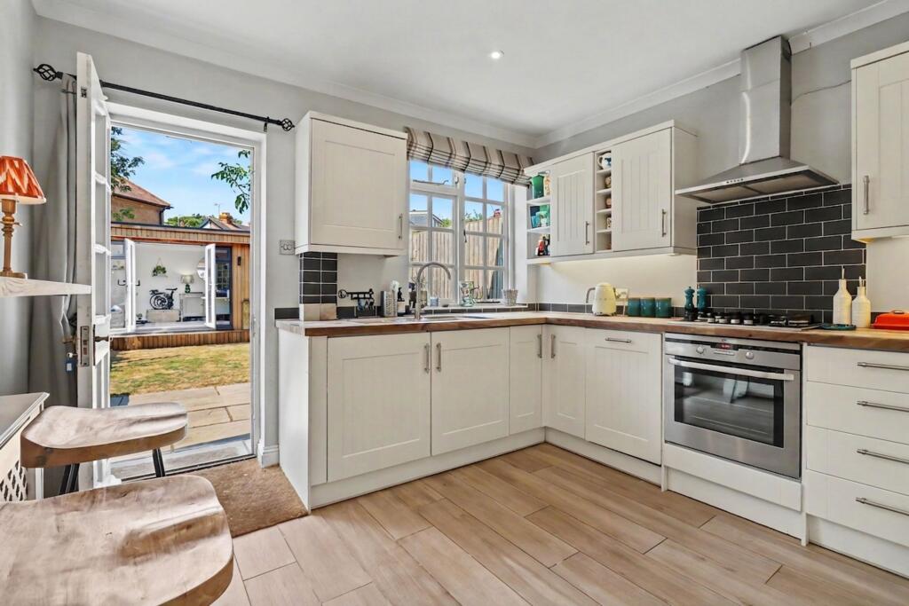 House in Kingston upon Thames - View 5
