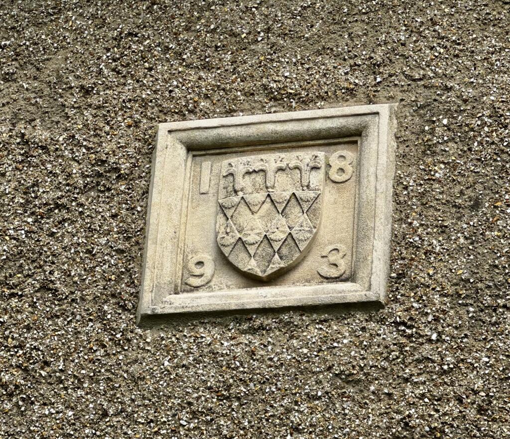 House in Lincoln - More