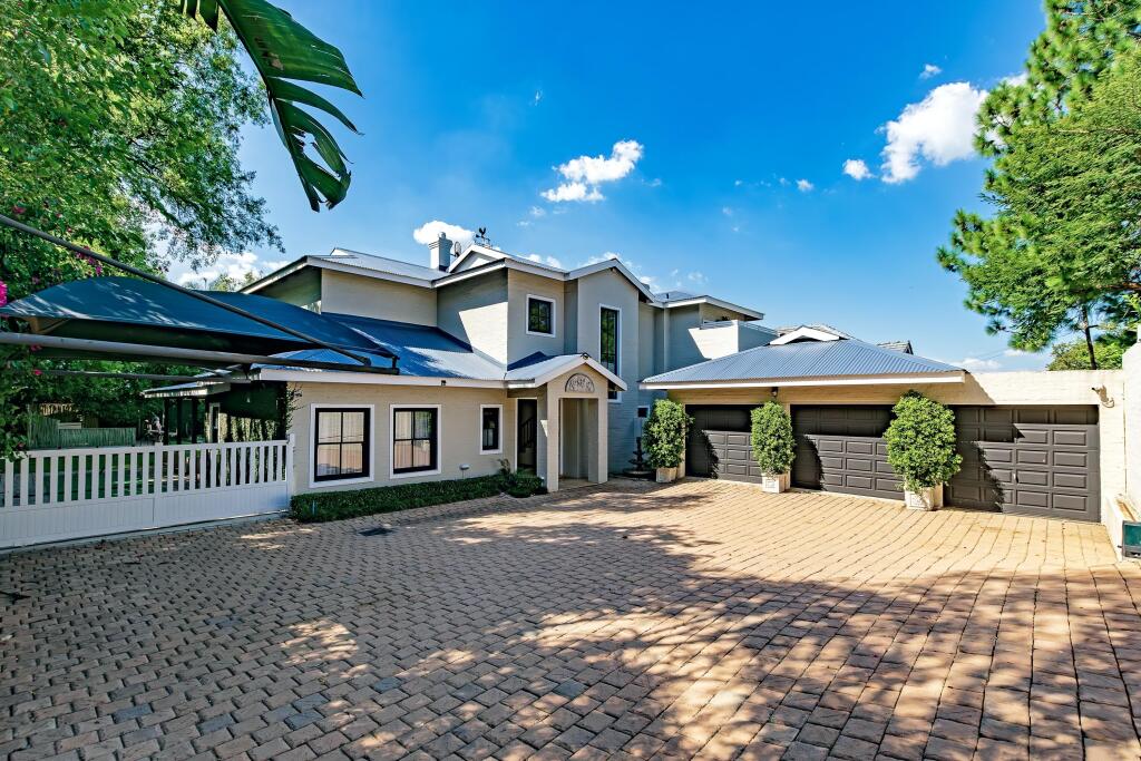 Main image of property: Gauteng, Sandton