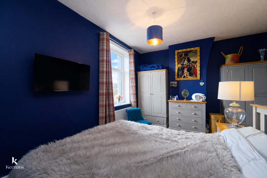 House in Burnley, Harle Syke, Briercliffe - More