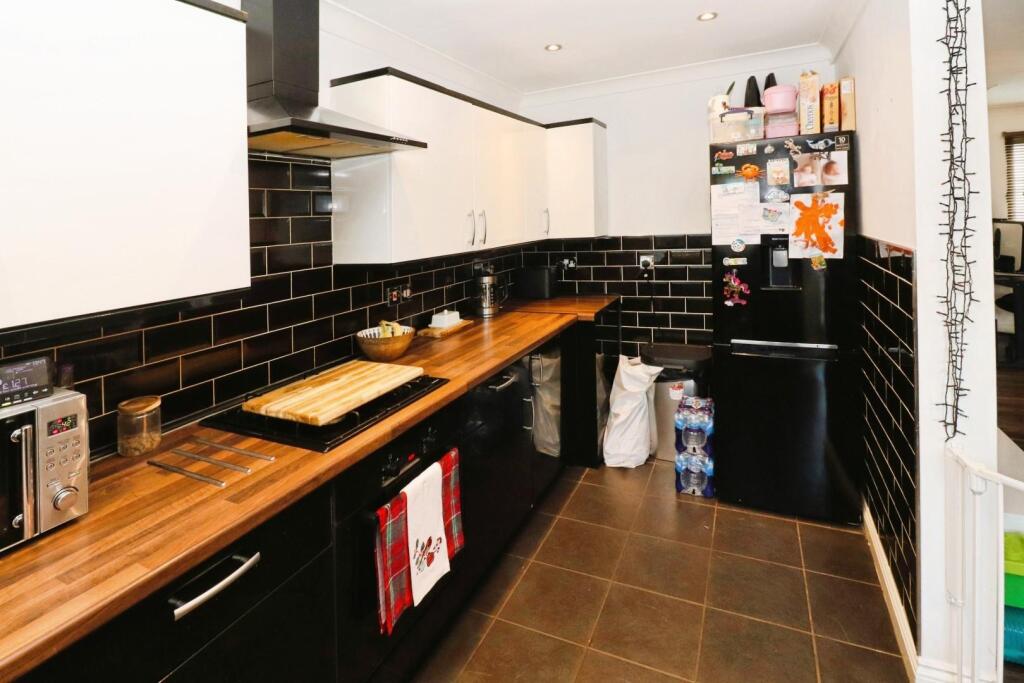 House in Rushden, North Northamptonshire - View 4