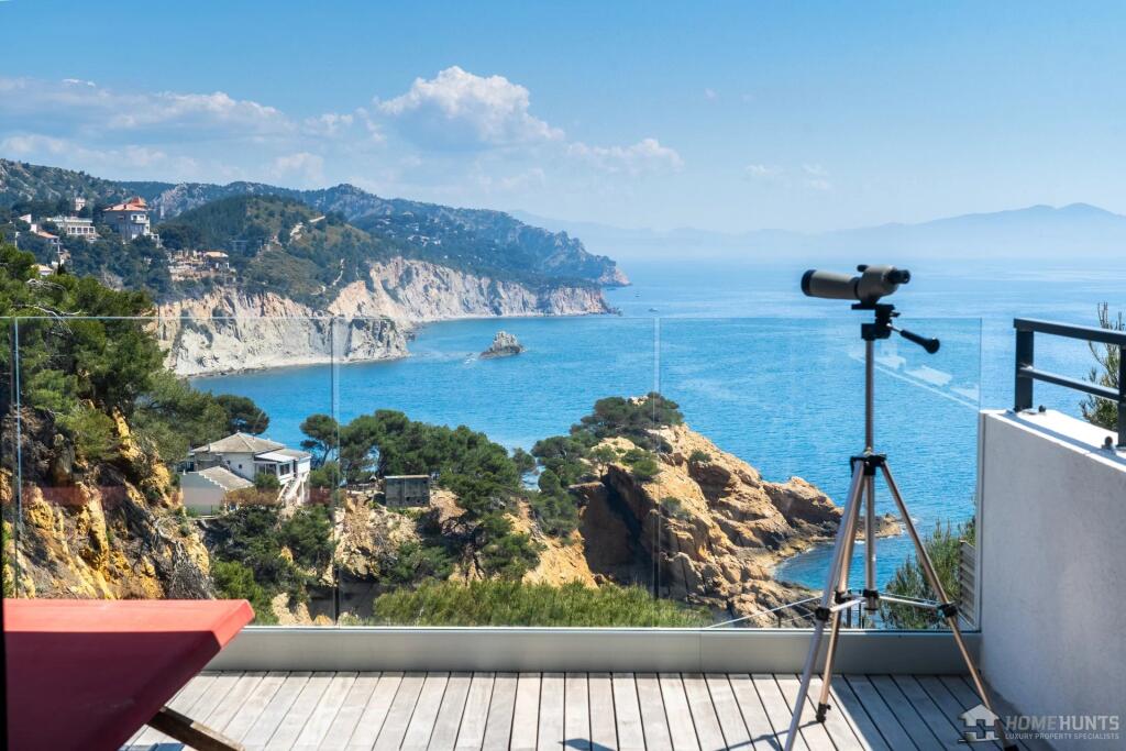 Main image of property: Provence-Alps-Cote d`Azur, Bouches-du-Rhône, Ensuès-la-Redonne