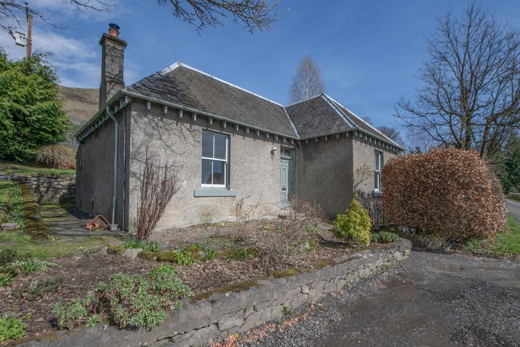 Main image of property: Forresters Cottage, Dollar FK14 7PX
