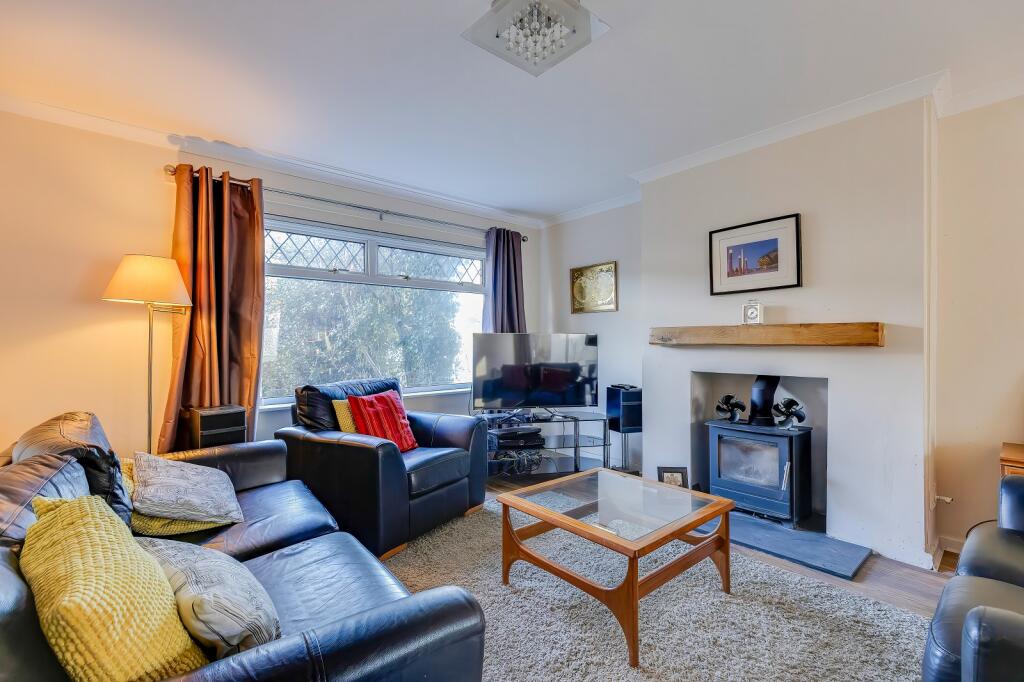 Aberdovey Close, Dinas Powys, Vale of Glamorgan. CF64 4PS photo 2