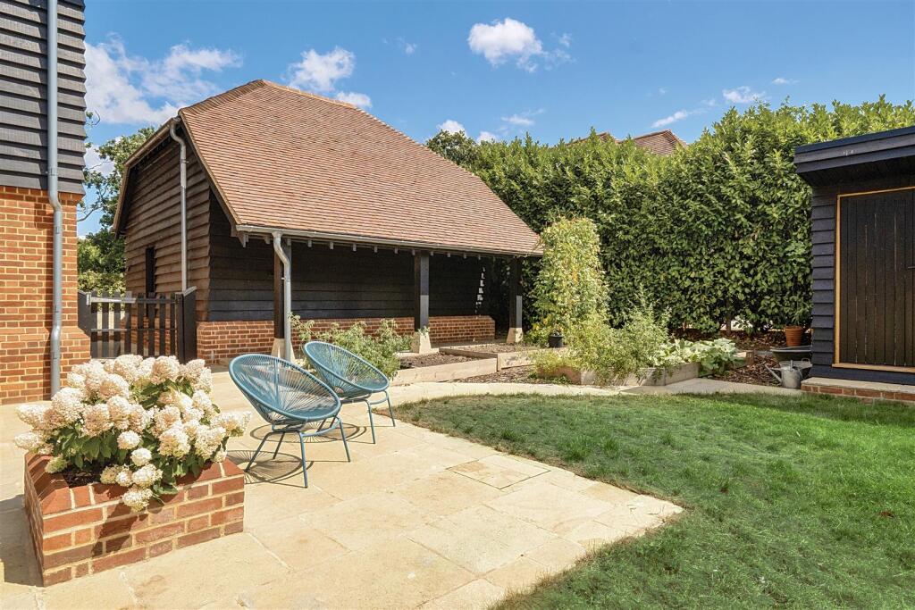 House in Southampton - View 5