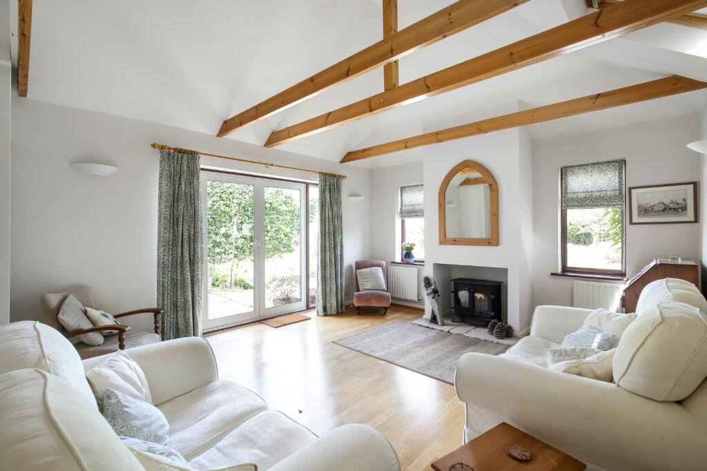 House in Salisbury - View 5