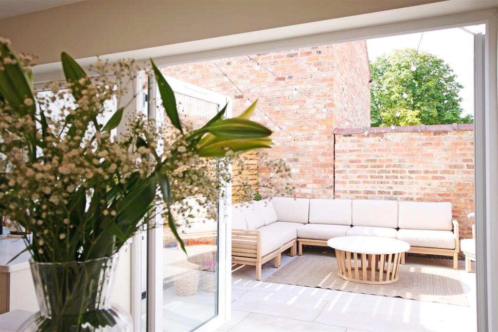 House in Kirk Hammerton - View 3