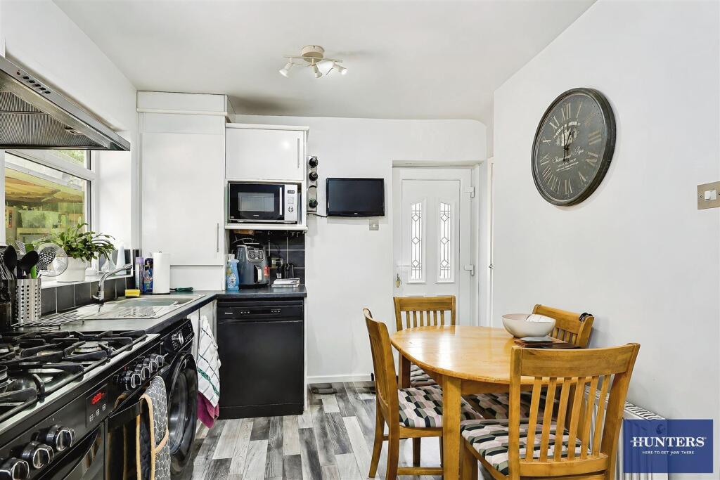 House in Calderdale, Wheatley - View 5