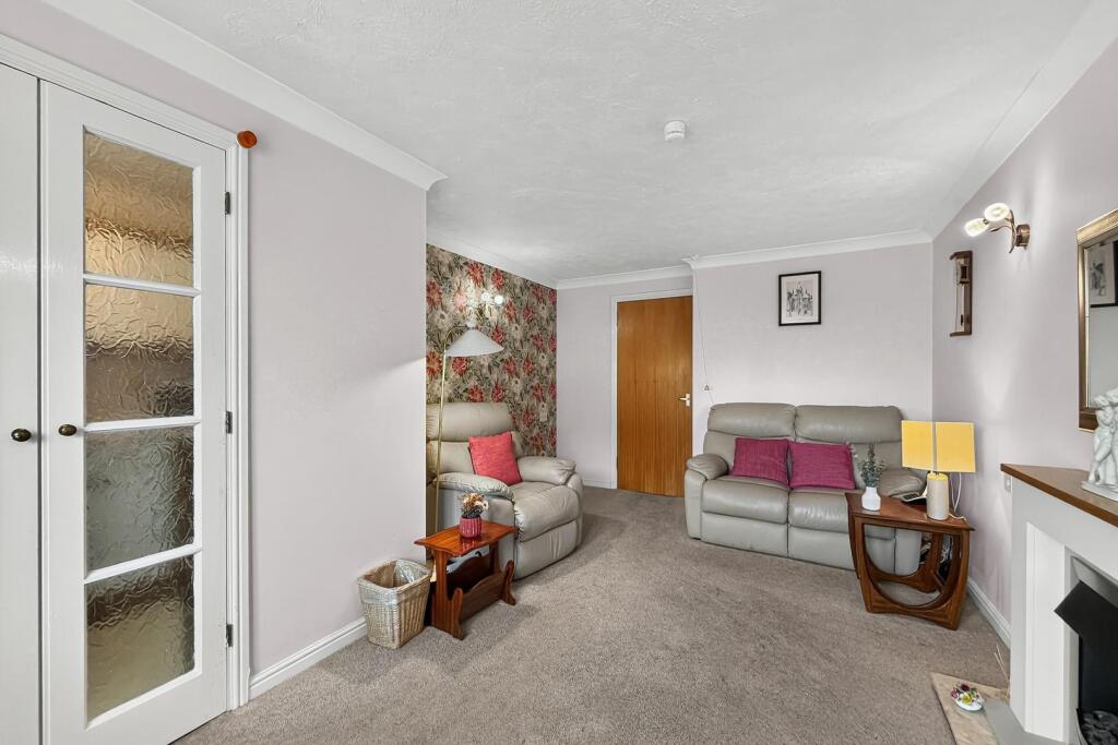 Apartment in Warrington - View 4