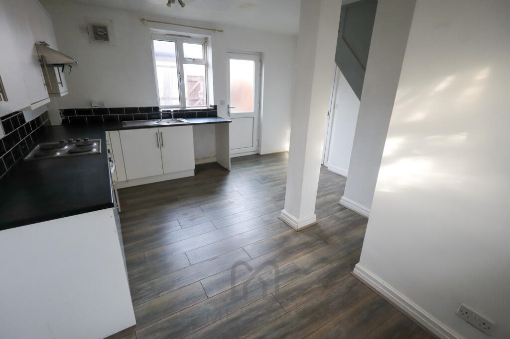 House in Fylde, Bryning-with-Warton - More