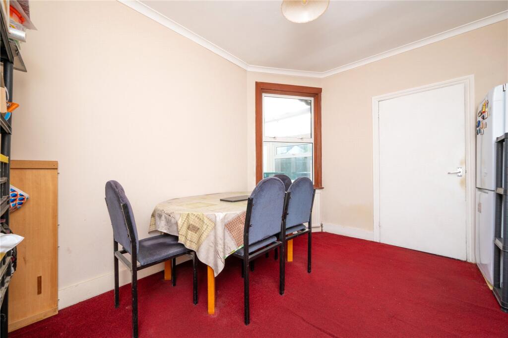 House in St Albans - View 4