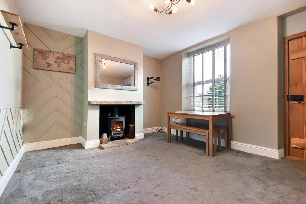 House in Leeds, Horsforth - View 4