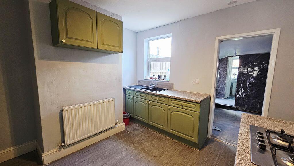 House in Hereford, Herefordshire - More