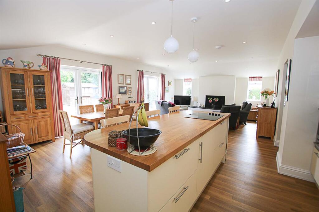 House in East Cambridgeshire, Kennett - View 3