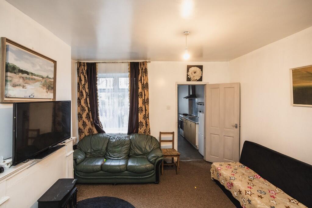 Staveley Street, Doncaster, DN12 photo 2