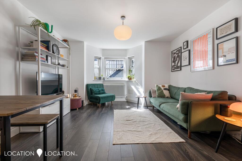 1-bed flat on Evering Road, London, N16, £400,000