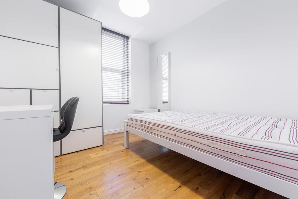 Apartment in Newcastle upon Tyne - More