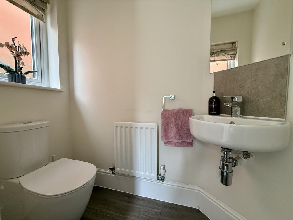 House in Taunton - View 5