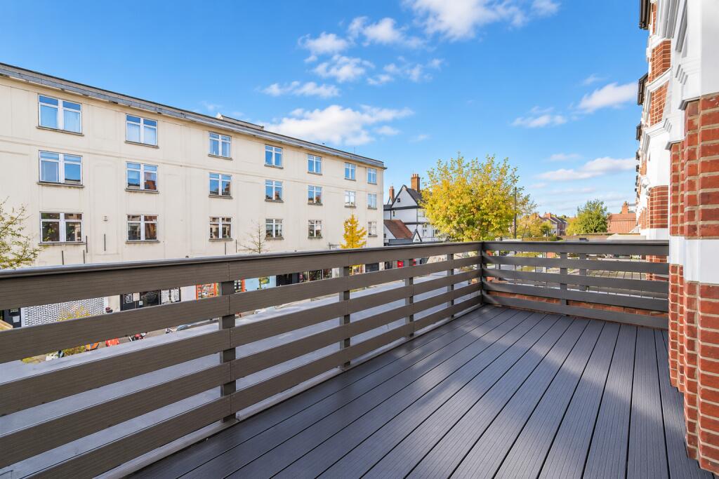Apartment in London - View 3