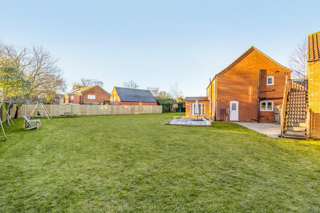 Rowanfields, Freiston, PE22 0NP photo 3