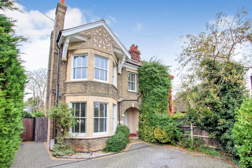 Main image of property: Newmarket Road, Cambridge