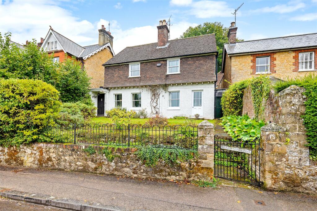 4-bed detached on Wolfs Row, Oxted, Surrey, RH8, £950,000