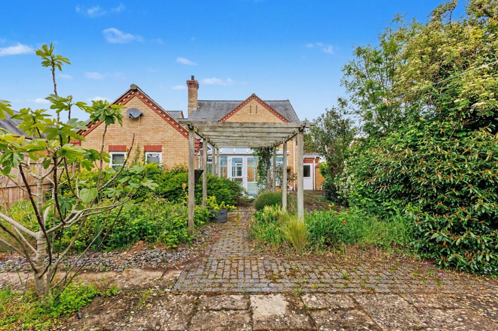 Todenham Road, Moreton-In-Marsh, GL56 photo 4