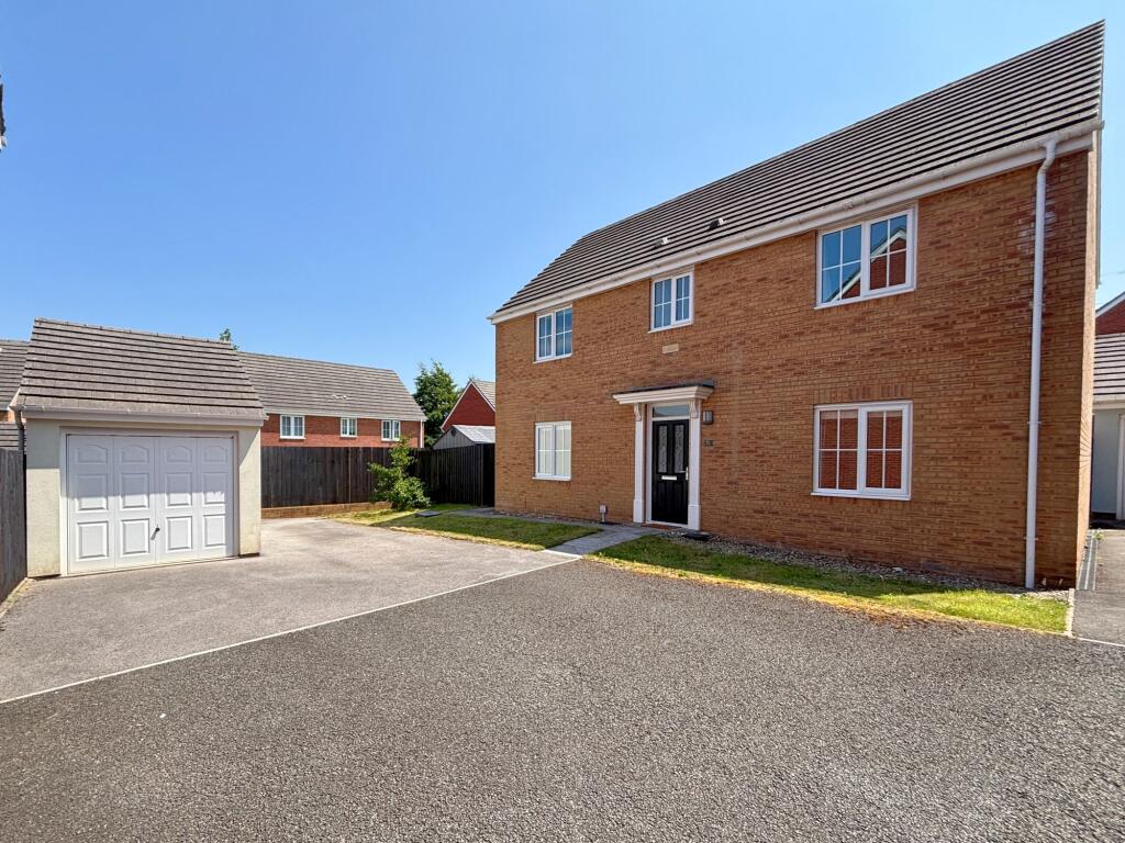 Main image of property: Heol Y Fronfraith Fawr Bridgend CF31 5FR