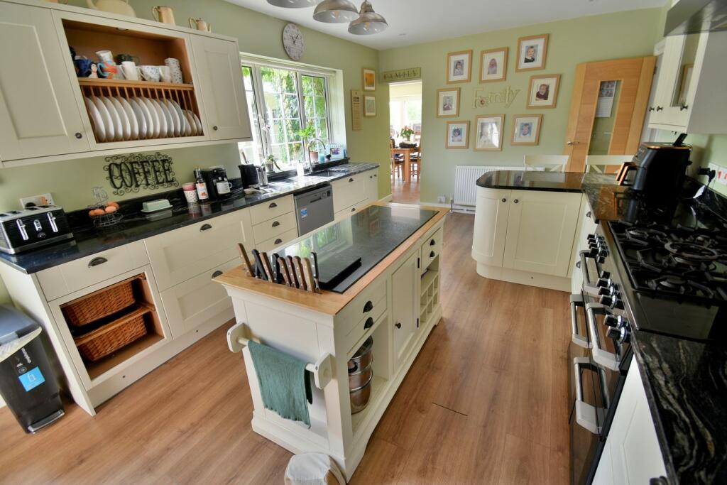 House in Ferndown - More