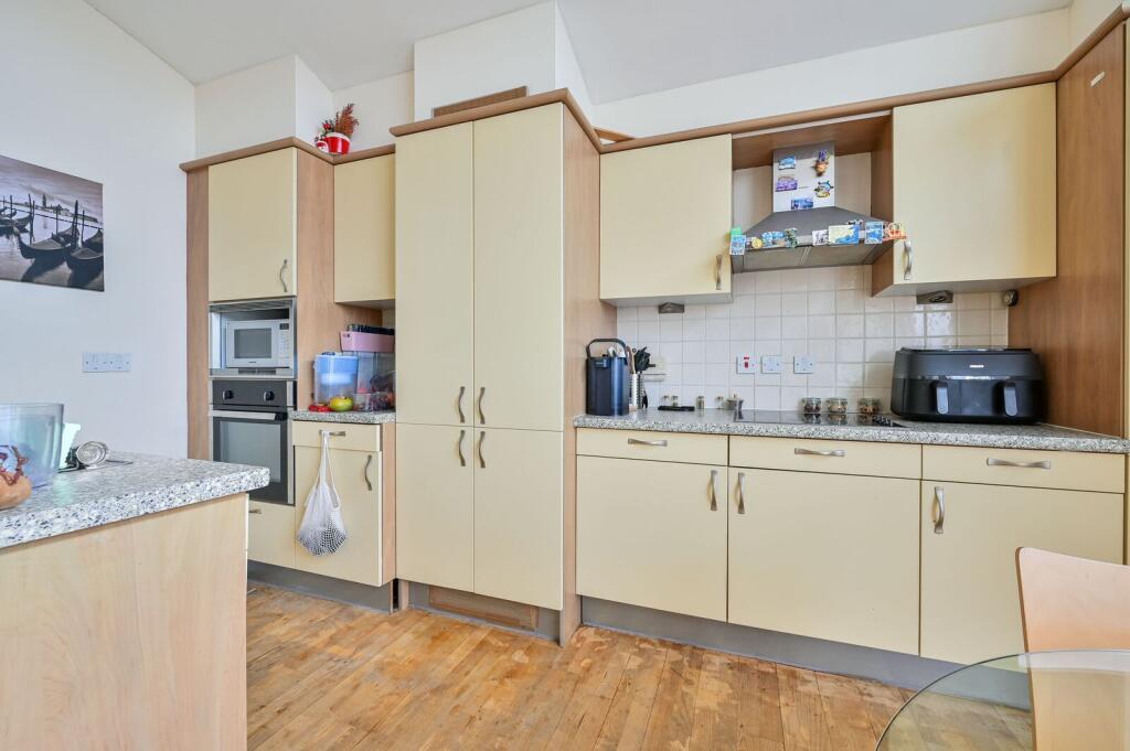 Apartment in London, Rotherhithe - View 5