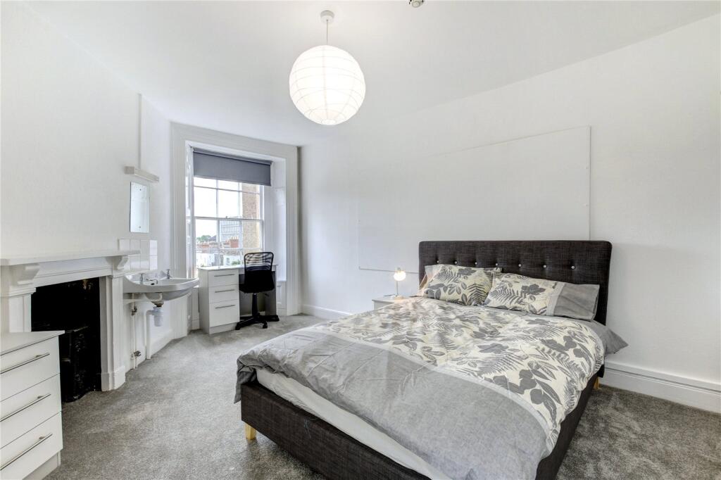 9 bedroom terraced house for rent