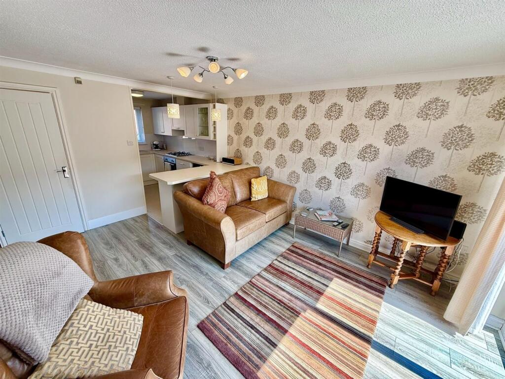 Doctor Garretts Drive, Conwy photo 4