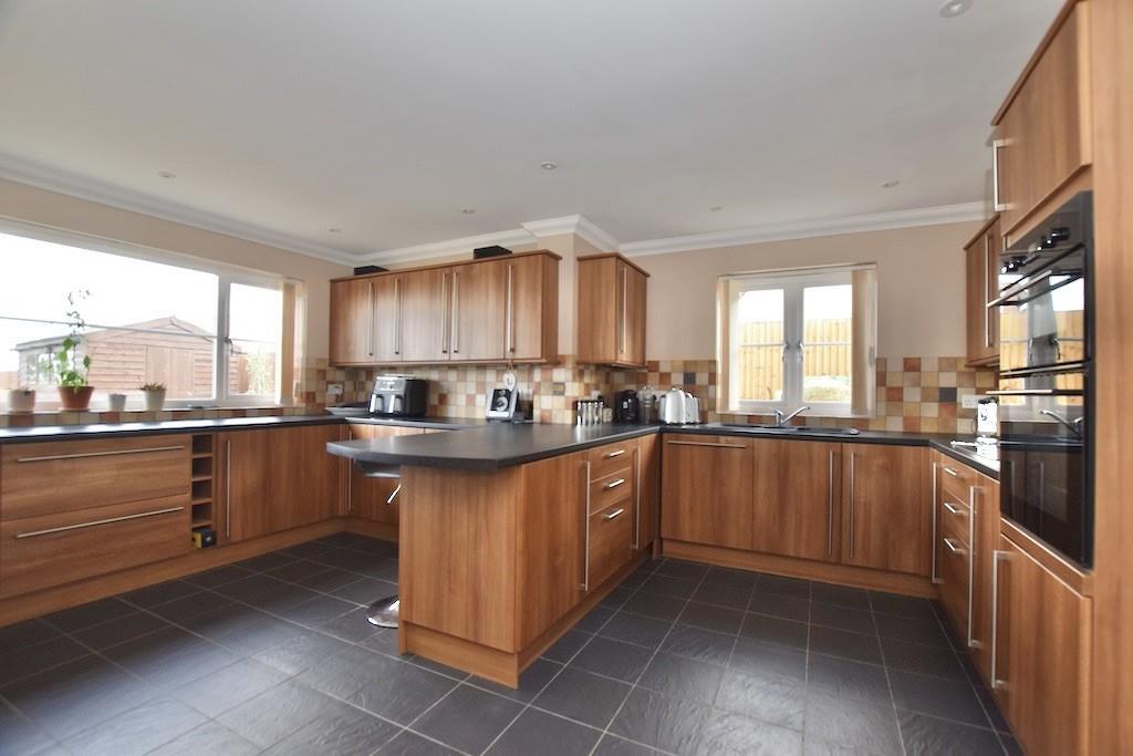 House in Ipswich - View 4