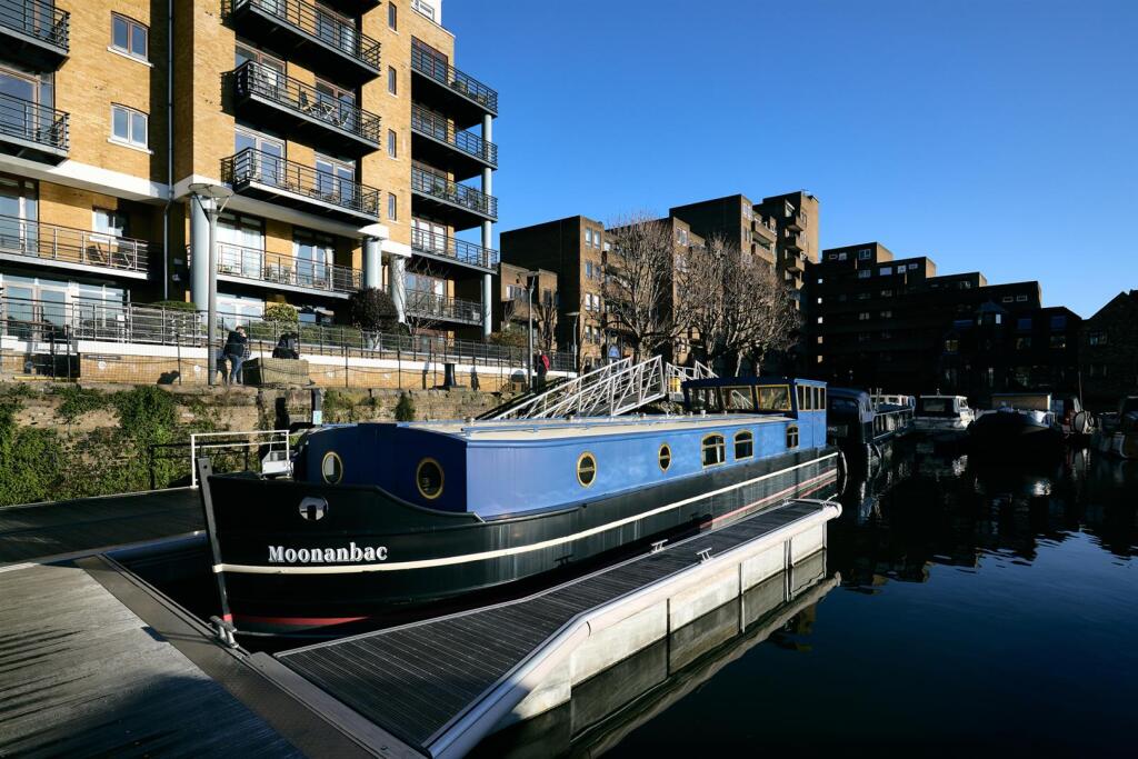 Main image of property: St Katharine Docks, Wapping, E1W