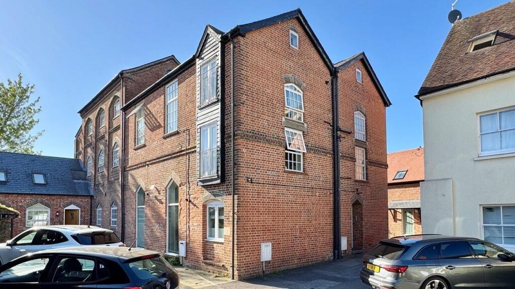 Main image of property: Phoenix Brewery, Bartholomew Street, Newbury, RG14 5QA