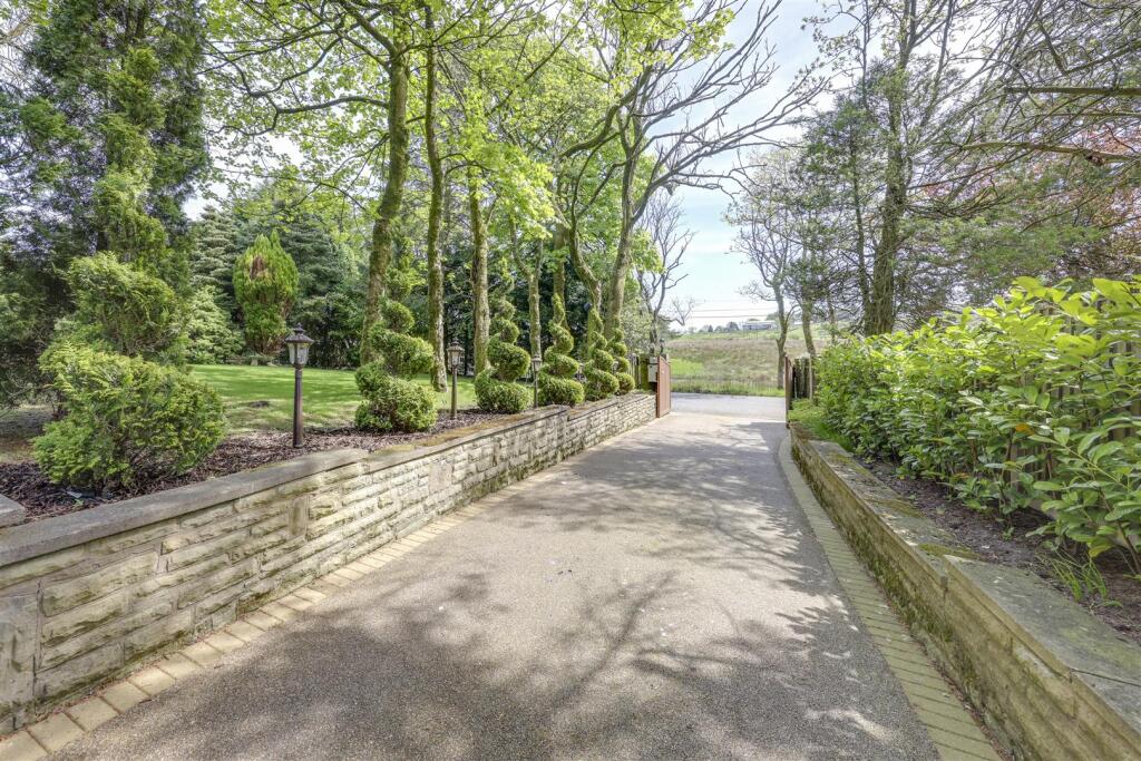 Additional image 10 of The Hollies, Alden Road, Helmshore, Rossendale - Over 9,000sqft - One Of Rossendale's Most Incredible Properties