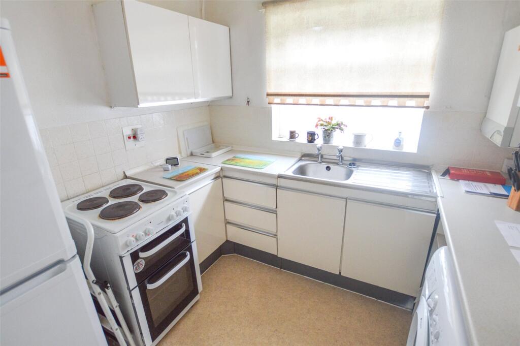 72, Pynchbek, Bishop's Stortford, Hertfordshire, CM23 photo 3