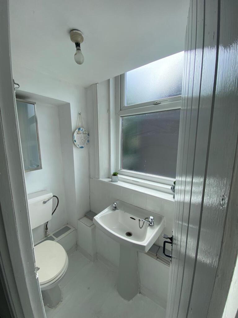 House in Newcastle upon Tyne - More