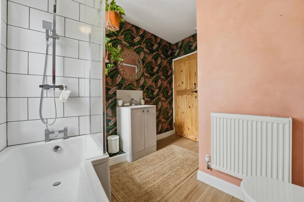 Avonvale Road, Bristol, BS5 - More