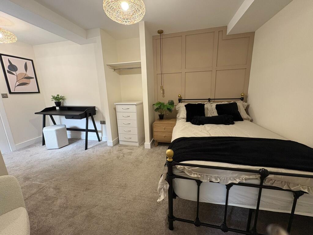 Apartment in Nottingham - View 3