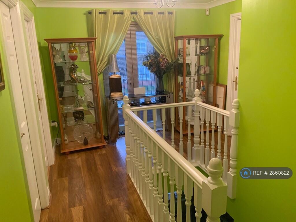 House in Dartford - View 5