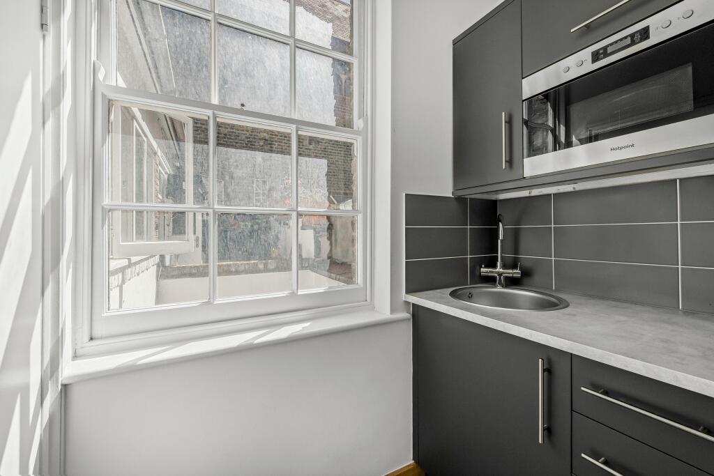 kitchen 3.jpg