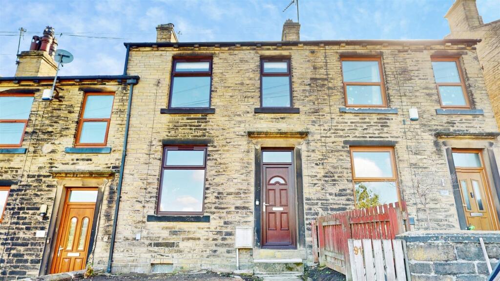 Main image of property: Lillands Lane, Brighouse