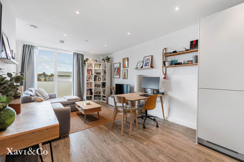 Apartment in Twickenham - View 4
