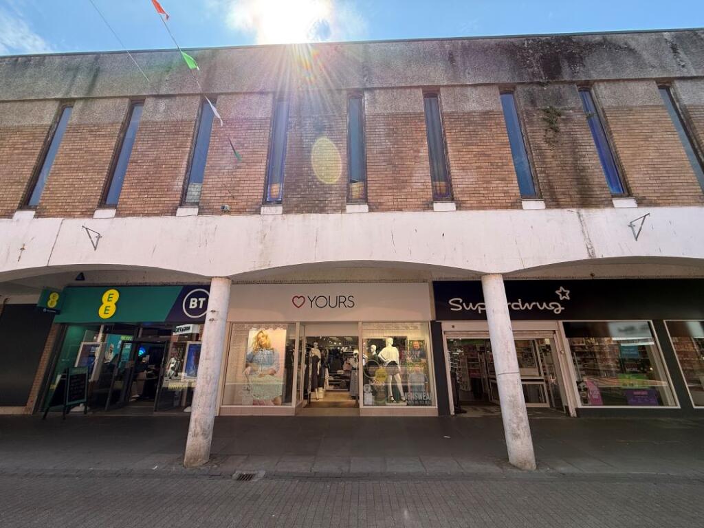 Main image of property: Unit 2, 15 John Street, Carmarthen, Dyfed, SA31 1QT