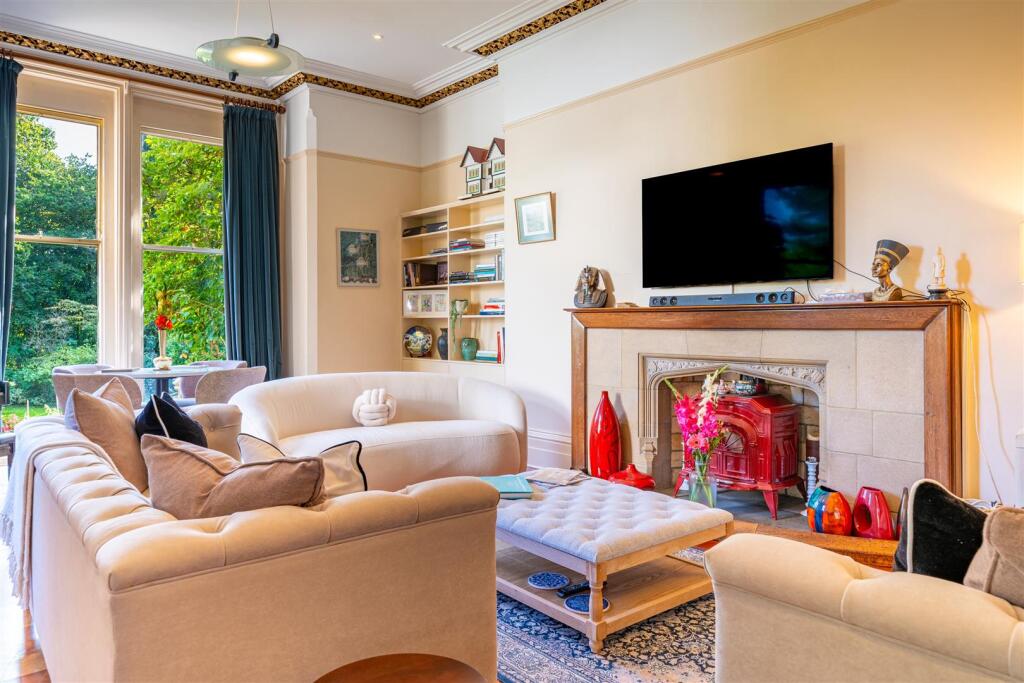 Cavendish Crescent North, The Park photo 3